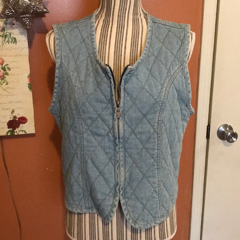 Vintage 📺 Quilted Denim Vest